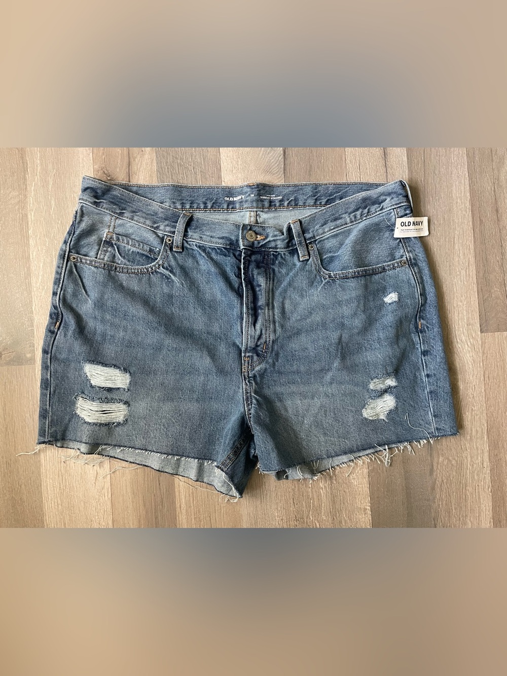 NWT Old Navy High Rise Slouchy Straight Jean Shorts Size 16